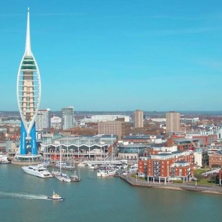 Coastal Comfort Getaway Portsmouth Bagian luar foto